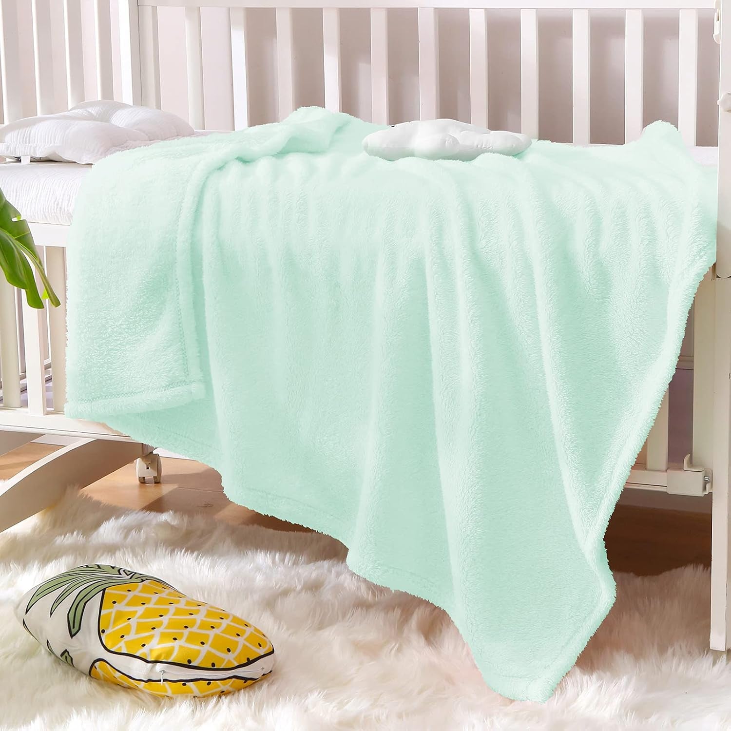 Plush Fuzzy Fleece Throw Blanket, Super Soft, Fluffy and Warm Blankets for Couch, Bed, All Season Use (30X40 Inches, Mint Green)